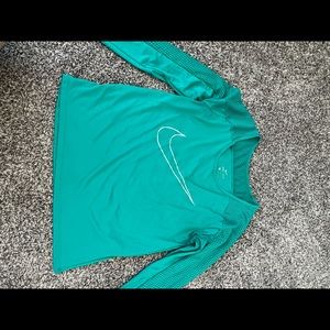 Nike Long Sleeve Workout Top Small